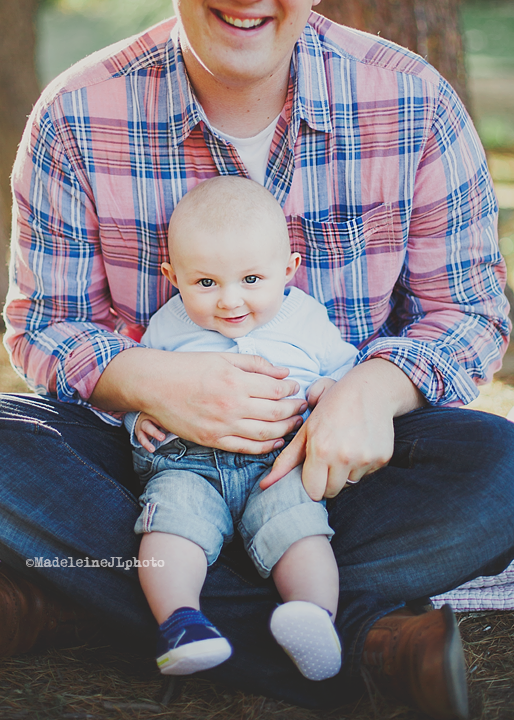 Tustin Orange County family session in park. Cedar Grove Park Tustin California session